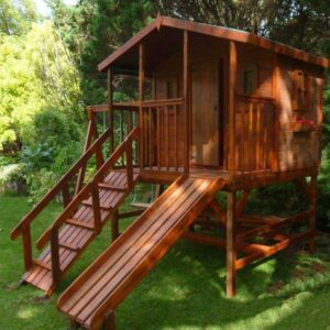 Casita Alta con juegos y Hamacas